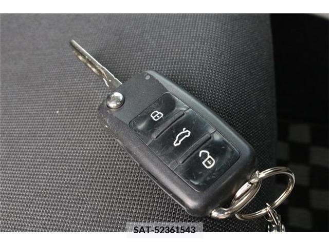 VolksWagen UP! 2018-09 238197-13