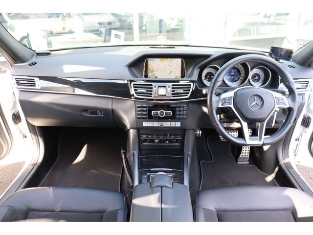 Mercedes Benz E-CLASS 2015-01 15479-4