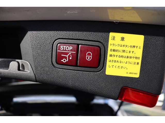 Mercedes Benz E-CLASS 2015-01 15479-15