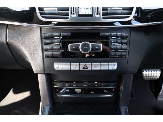 Mercedes Benz E-CLASS 2015-01 15479-12