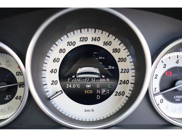 Mercedes Benz E-CLASS 2015-01 15479-10