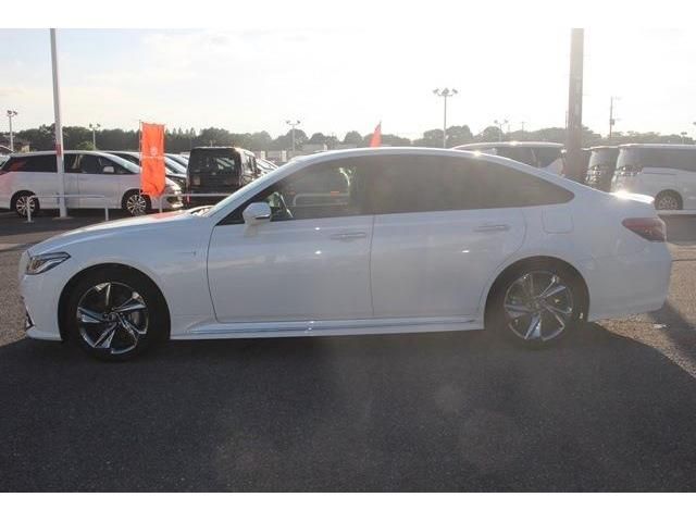 Toyota CROWN SEDAN 2018-07 21974-8