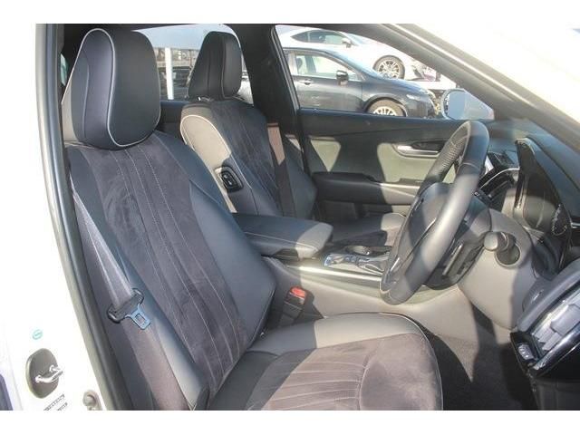 Toyota CROWN SEDAN 2018-07 21974-14