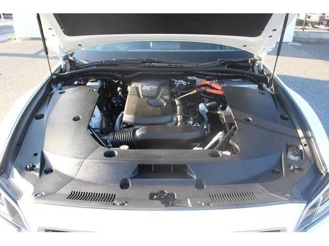 Toyota CROWN SEDAN 2018-07 21974-17