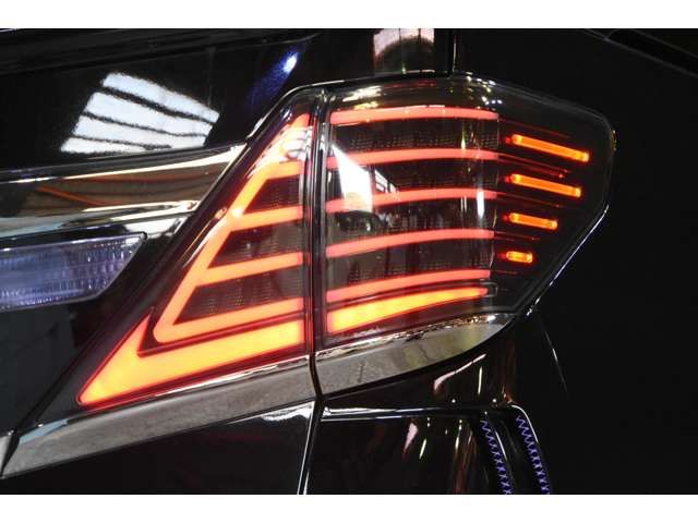 Toyota VELLFIRE 2015-01 13009-12