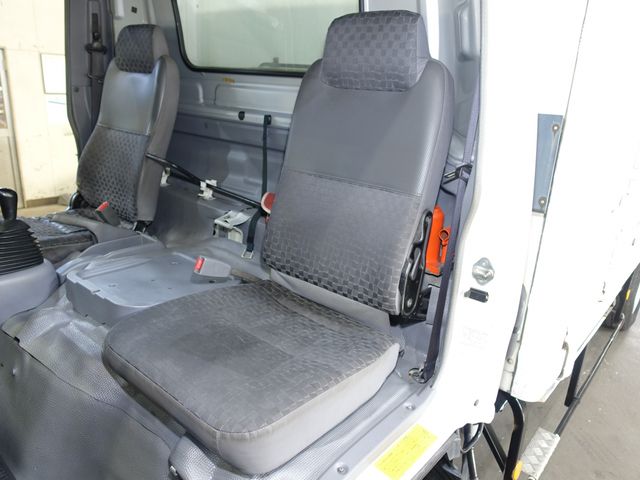 Isuzu ELF TRUCK 2007-03 3364-17