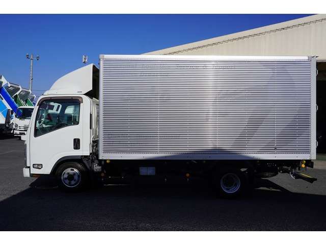 Isuzu ELF TRUCK 2018-01 29033-2
