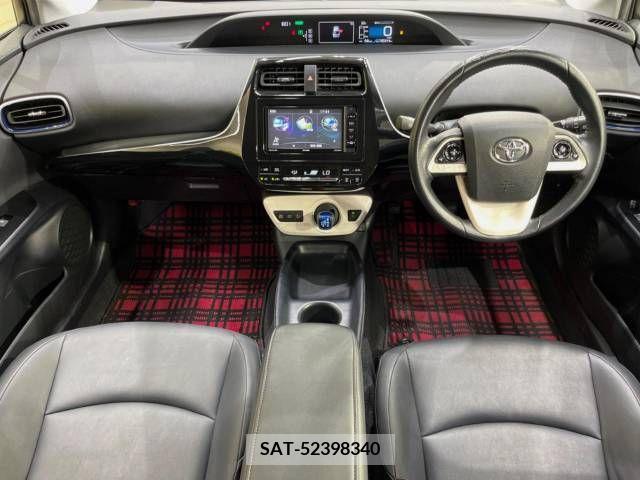 Toyota PRIUS 2016-02 393323-1