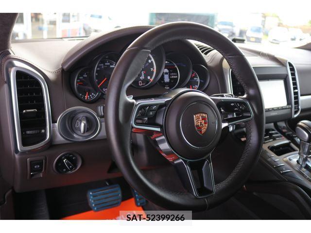 Porsche CAYENNE 2015-04 320063-15