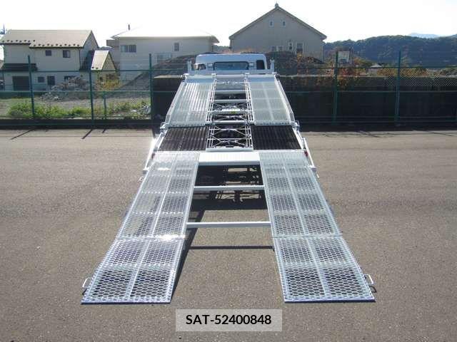 Mitsubishi CANTER 2023-07 379254-9