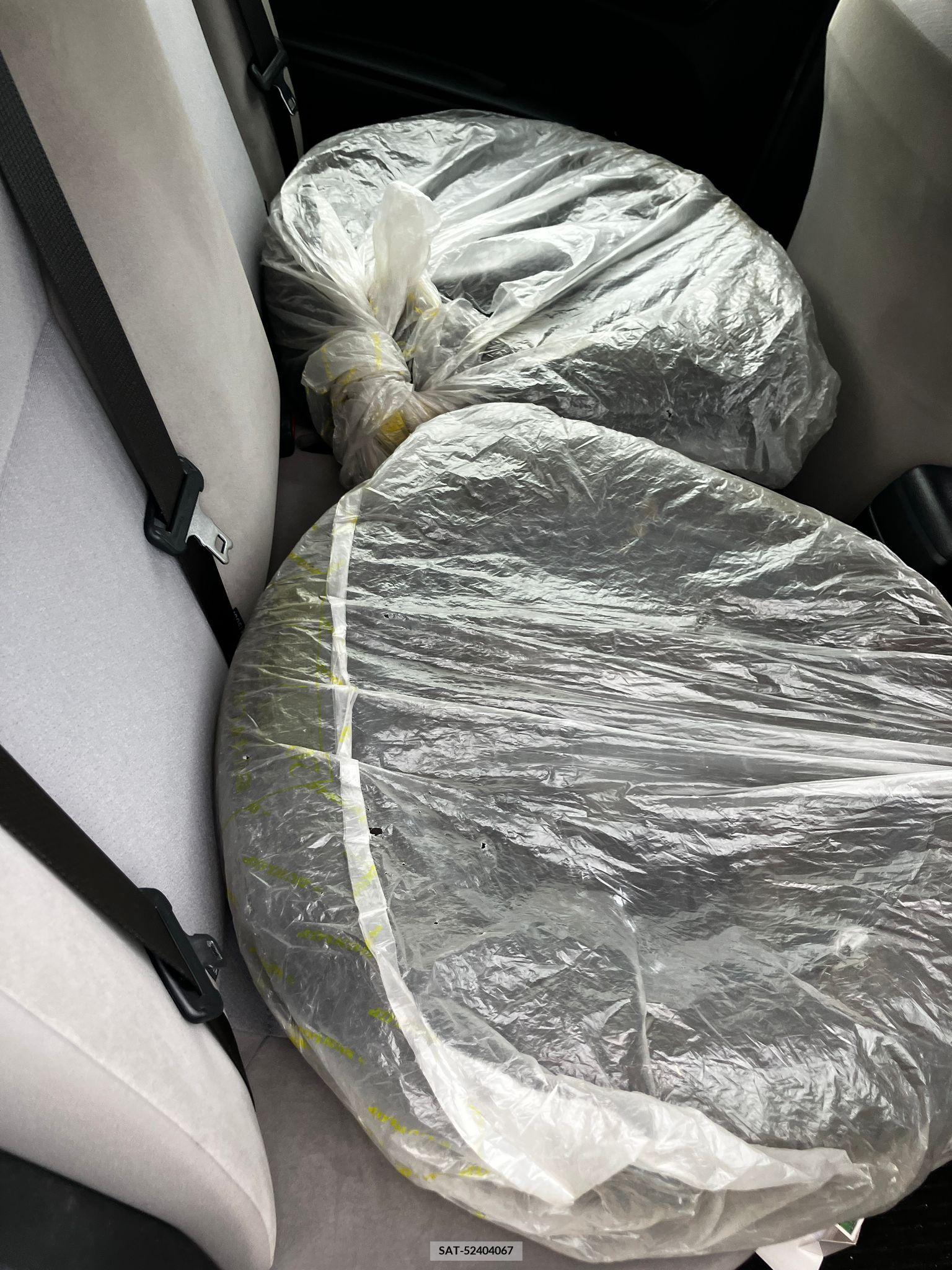 Toyota COROLLA AXIO 2017-02 258289-11