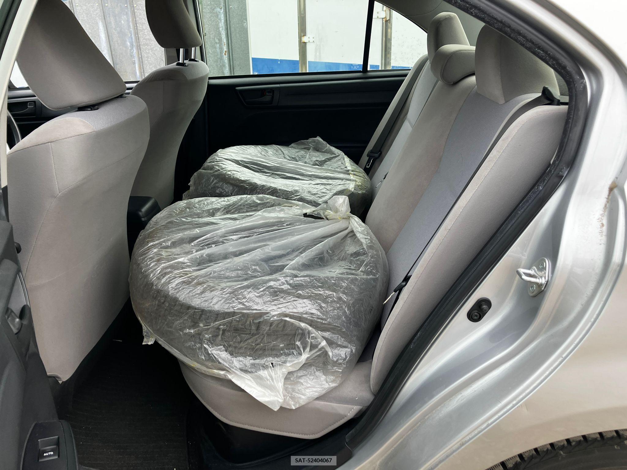 Toyota COROLLA AXIO 2017-02 258289-12