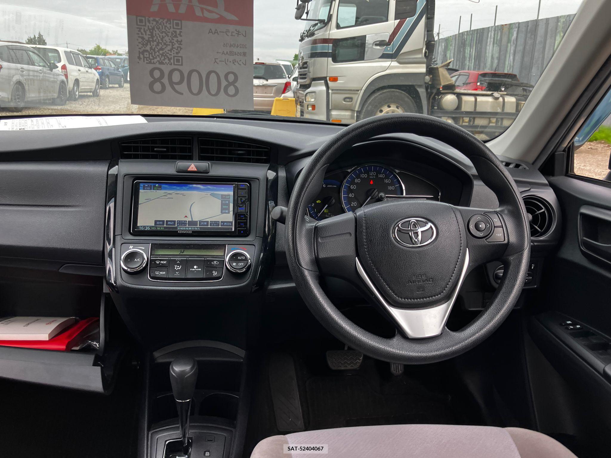 Toyota COROLLA AXIO 2017-02 258289-15
