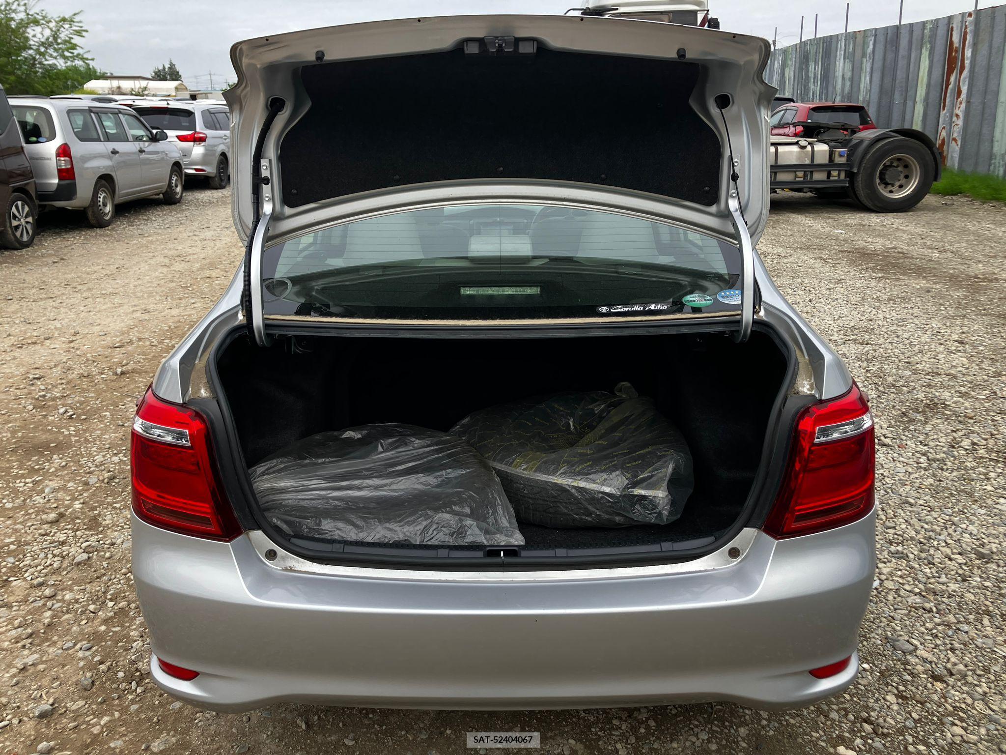 Toyota COROLLA AXIO 2017-02 258289-18