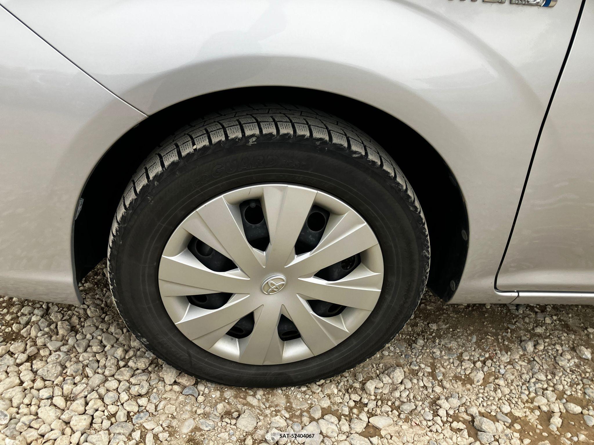 Toyota COROLLA AXIO 2017-02 258289-20
