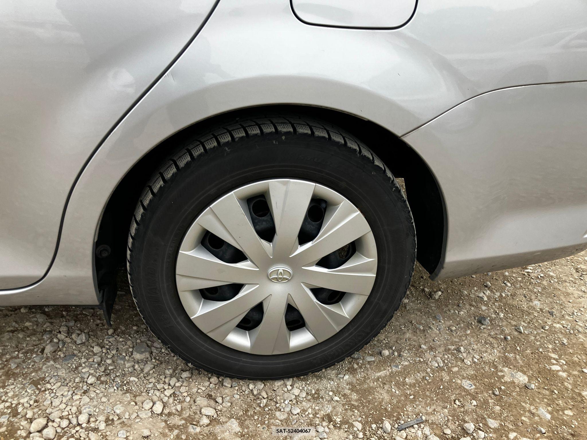 Toyota COROLLA AXIO 2017-02 258289-21