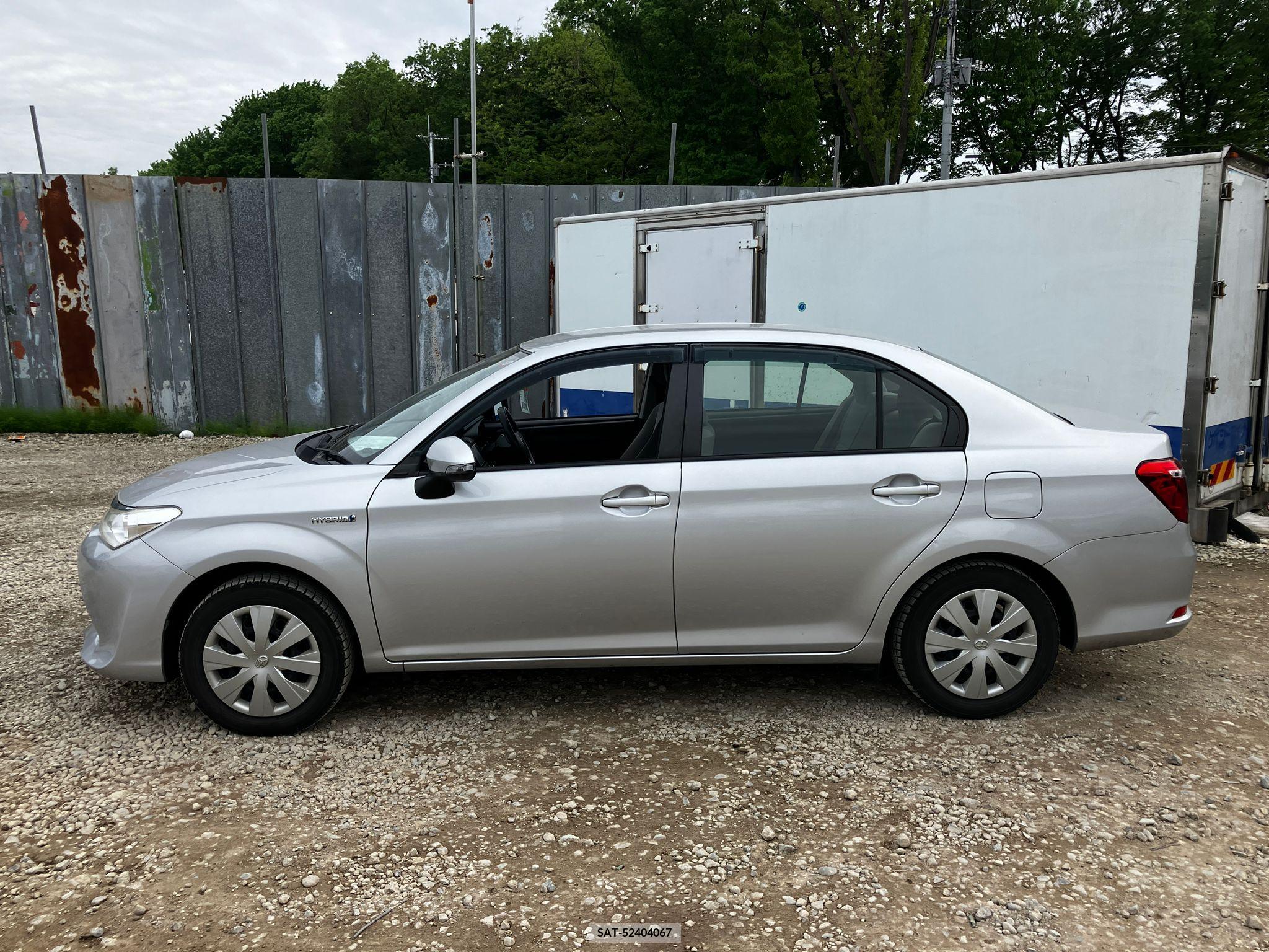 Toyota COROLLA AXIO 2017-02 258289-5