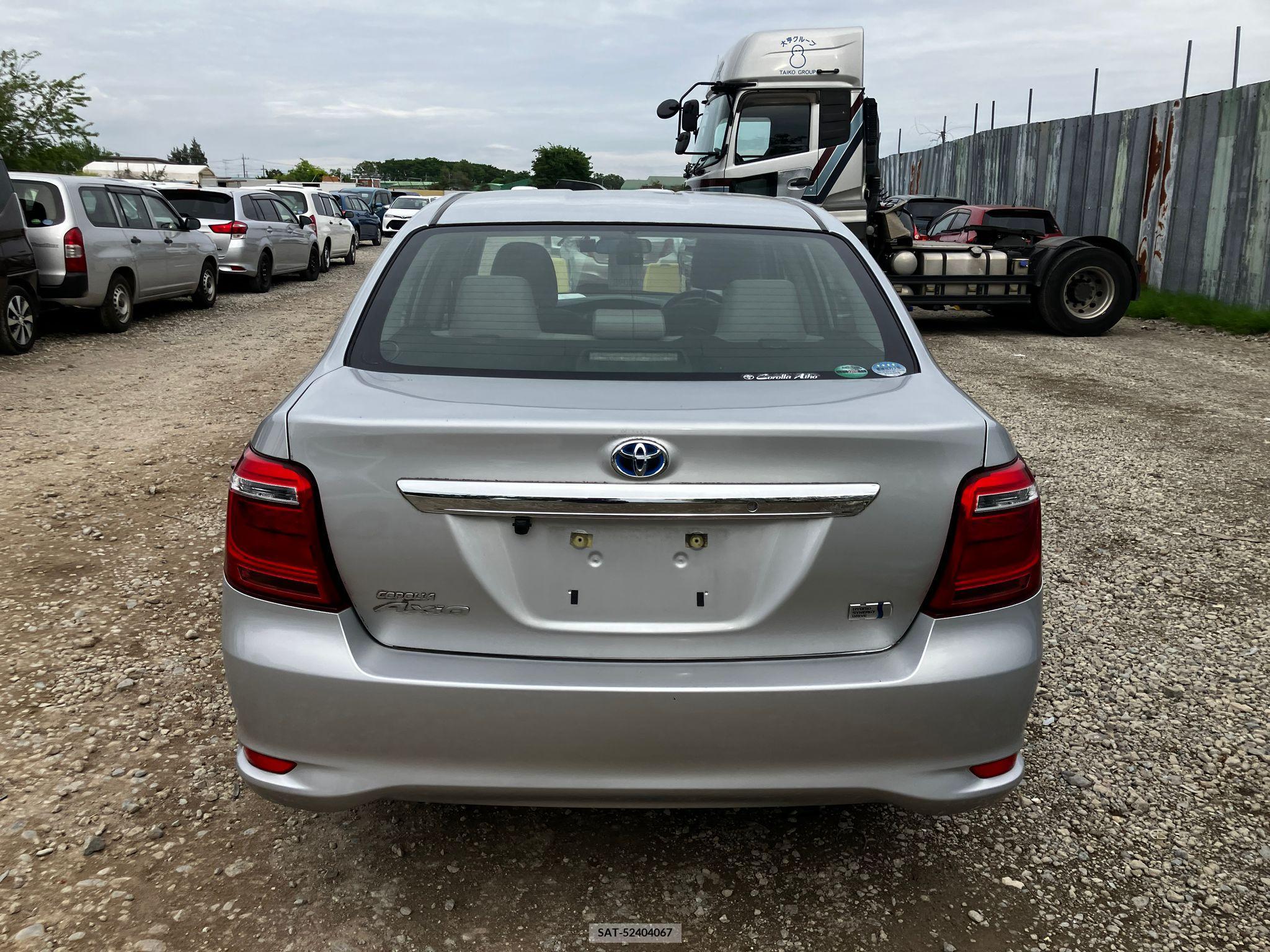 Toyota COROLLA AXIO 2017-02 258289-7