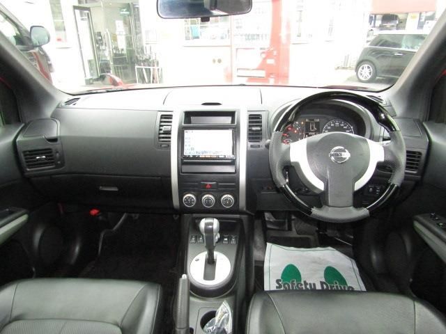 Nissan X-TRAIL 2012-09 4967-5