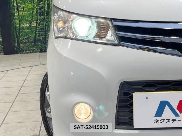 Nissan ROOX 2013-04 255905-12