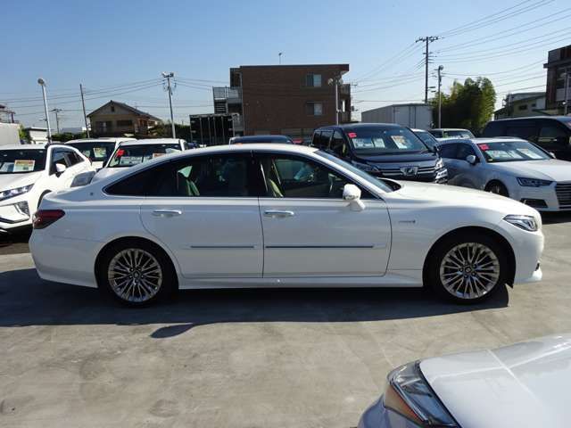 Toyota CROWN 2018-06 187053-9
