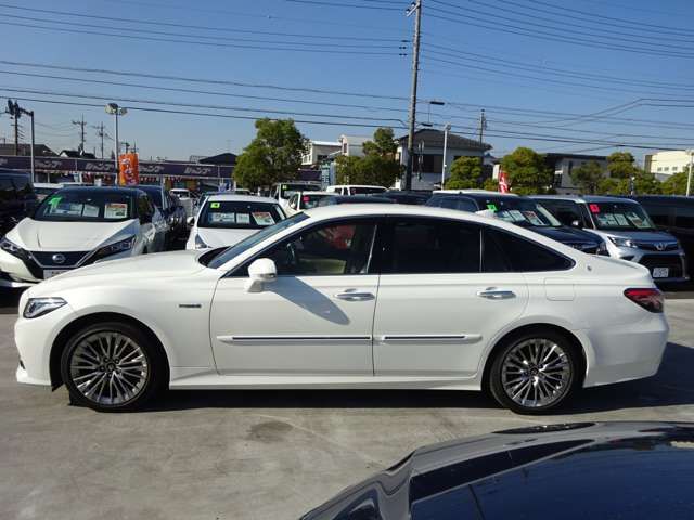 Toyota CROWN 2018-06 187053-8