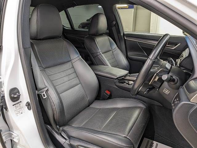 Lexus GS 2017-02 10833-8