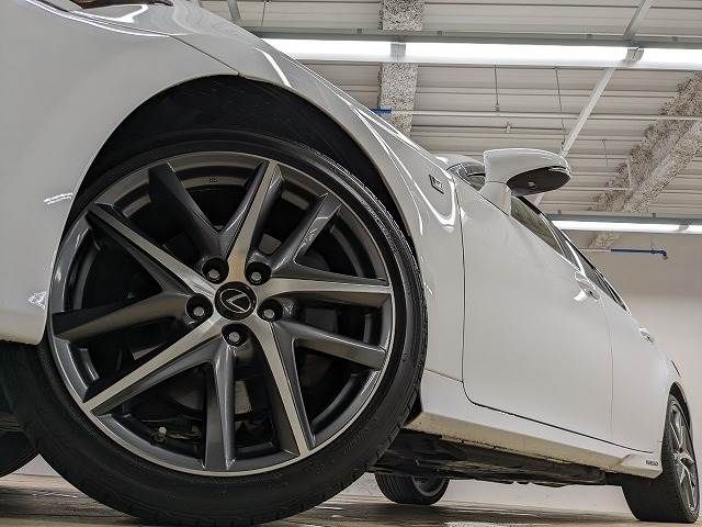Lexus GS 2017-02 10833-18