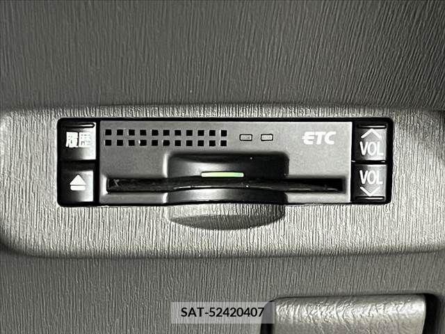 Toyota PRIUS 2011-08 282162-5