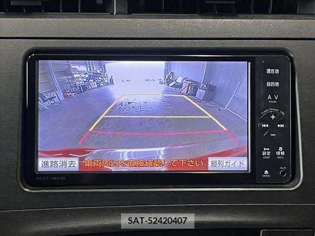 Toyota PRIUS 2011-08 282162-3