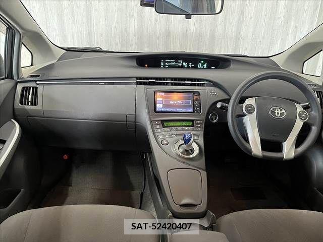 Toyota PRIUS 2011-08 282162-1