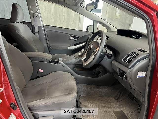 Toyota PRIUS 2011-08 282162-15