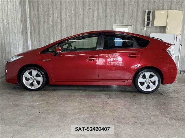 Toyota PRIUS 2011-08 282162-11