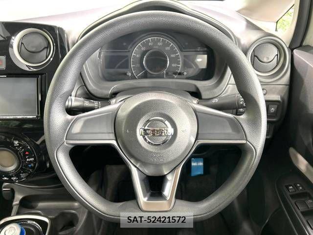Nissan NOTE 2018-10 305435-11