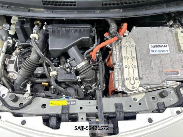 Nissan NOTE 2018-10 305435-18