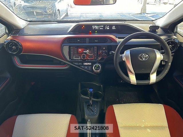 Toyota AQUA 2015-05 214989-1