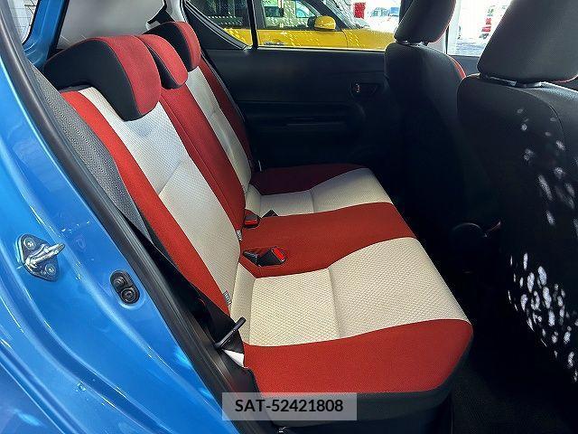Toyota AQUA 2015-05 214989-3