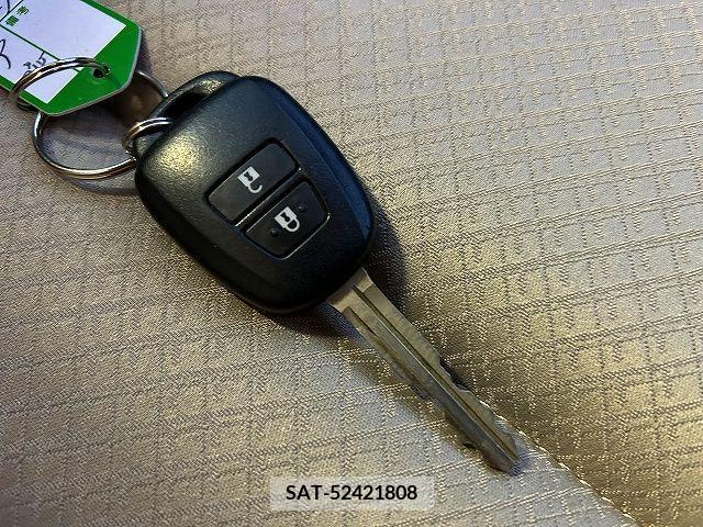 Toyota AQUA 2015-05 214989-11