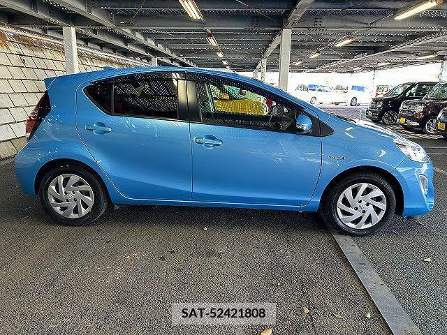 Toyota AQUA 2015-05 214989-17