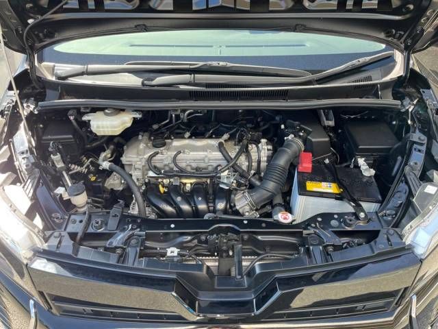 Toyota VOXY 2018-12 13818-19