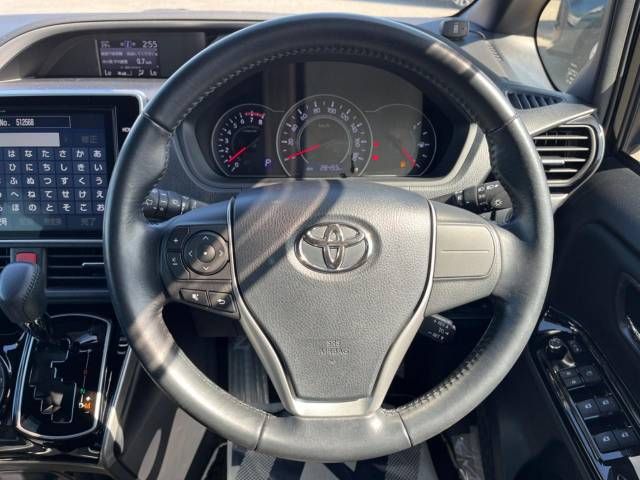 Toyota VOXY 2018-12 13818-12