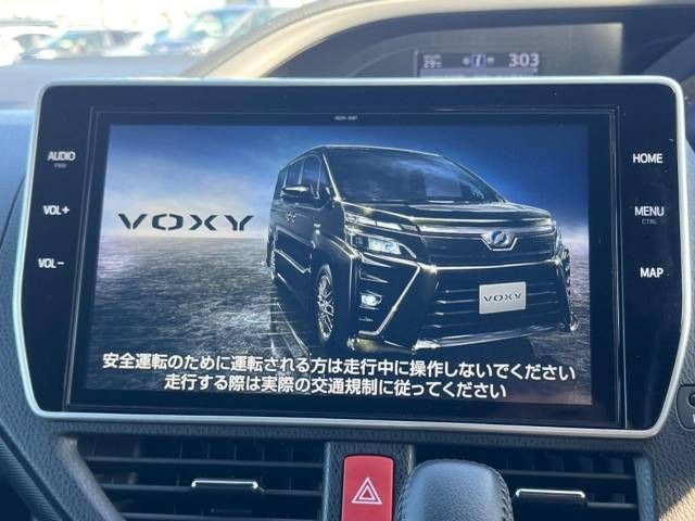 Toyota VOXY 2018-12 13818-4