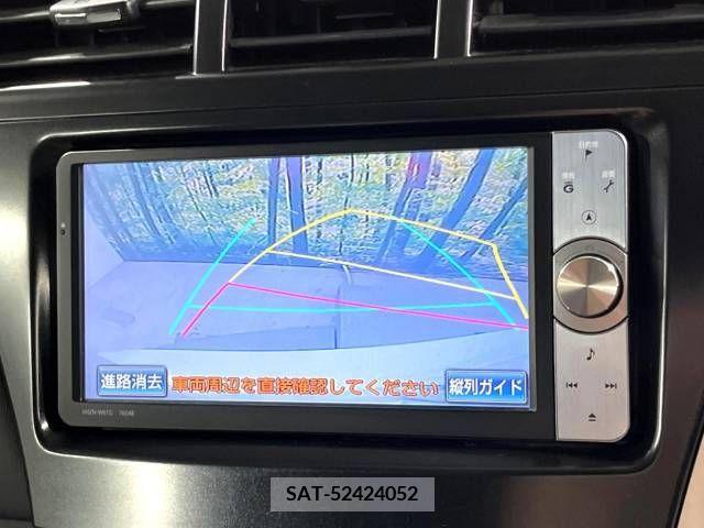Toyota PRIUS ALPHA 2011-11 381199-3