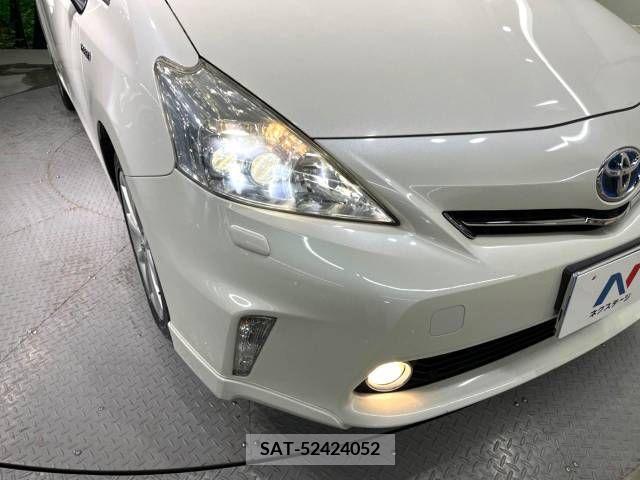 Toyota PRIUS ALPHA 2011-11 381199-11
