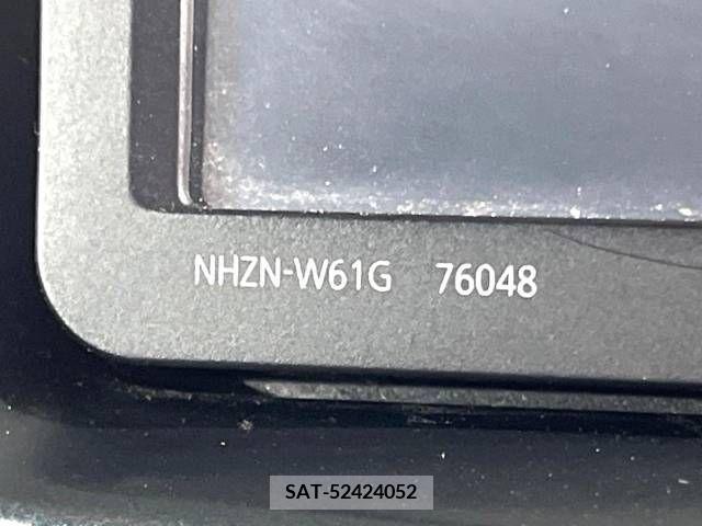 Toyota PRIUS ALPHA 2011-11 381199-19