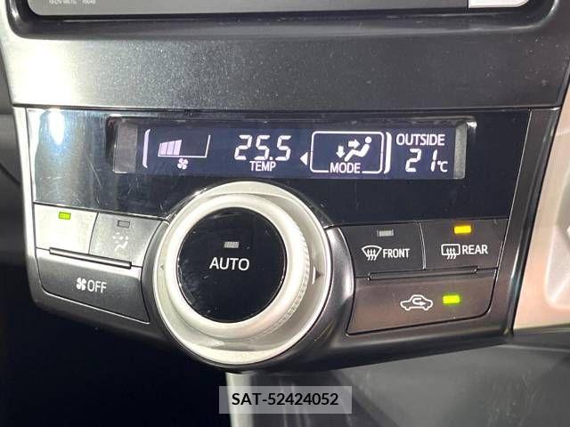 Toyota PRIUS ALPHA 2011-11 381199-6