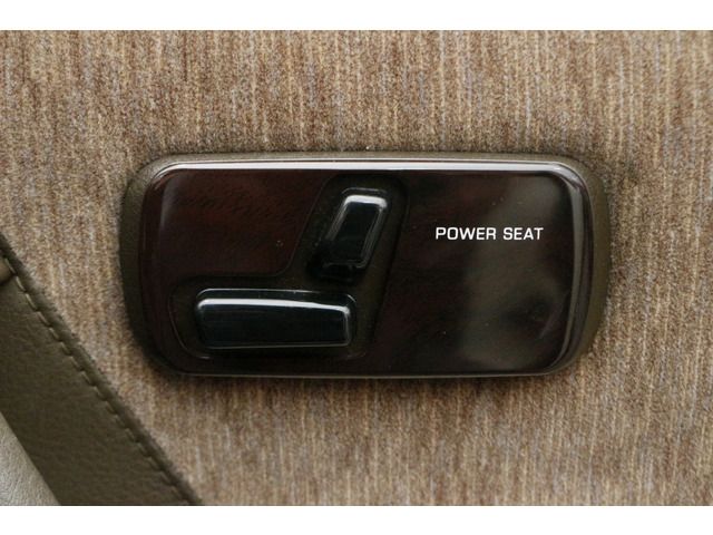 Nissan CIMA 1989-07 3226-10