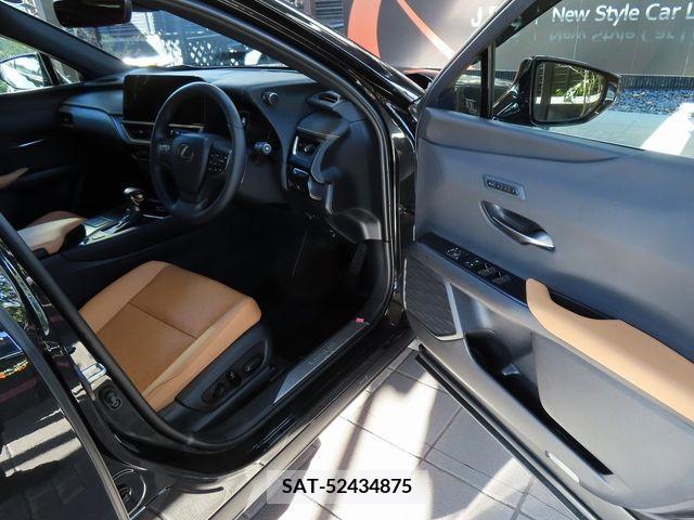 Lexus UX 2023-05 219309-18
