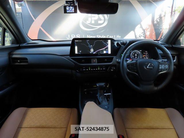 Lexus UX 2023-05 219309-2