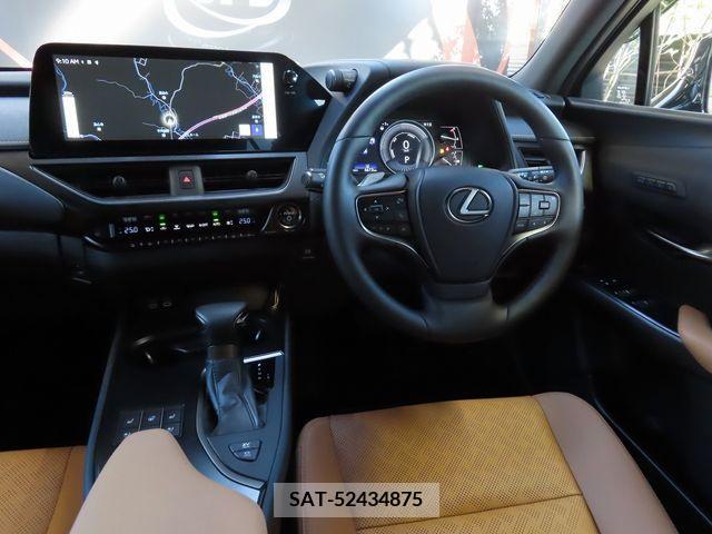 Lexus UX 2023-05 219309-21